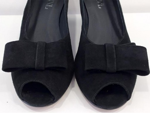 Peep toe ante negro