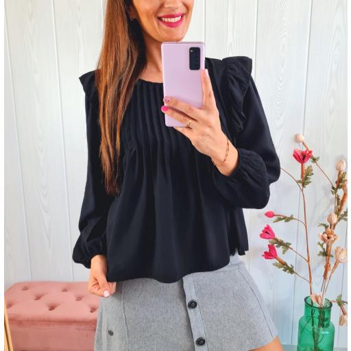 Blusa Negra Volantes [1]