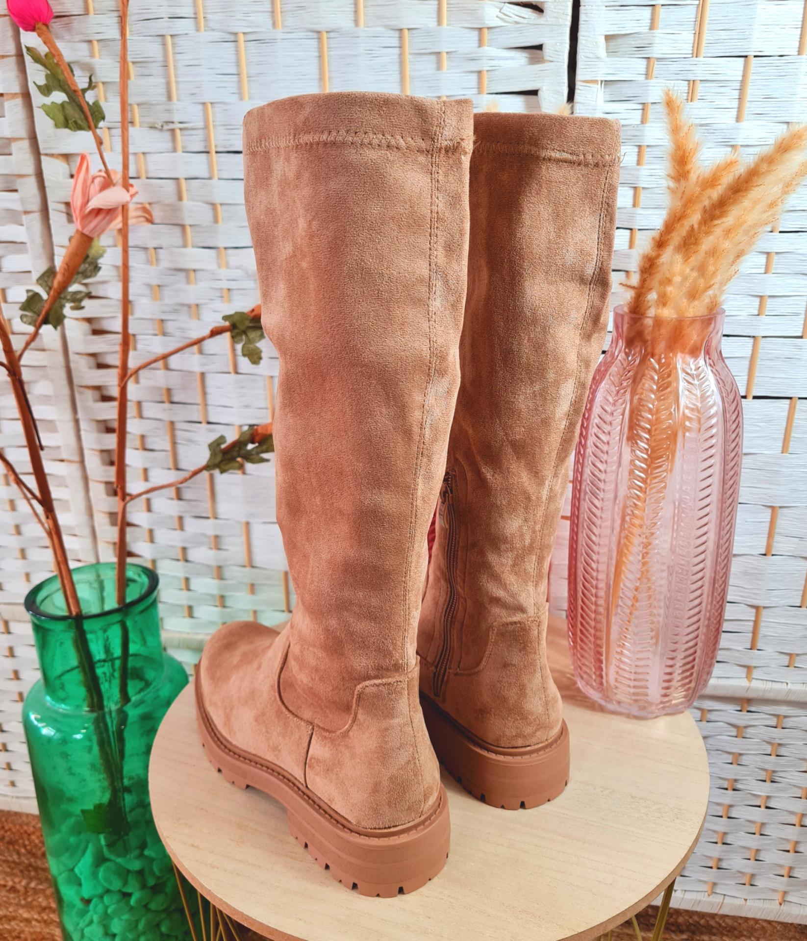Botas Altas Camel 49 99