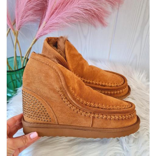 Botas Camel Tachas [1]