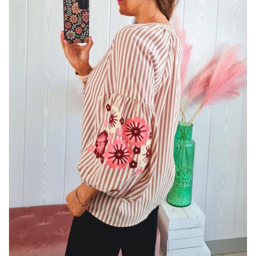 Camisa Flores Granates [2]