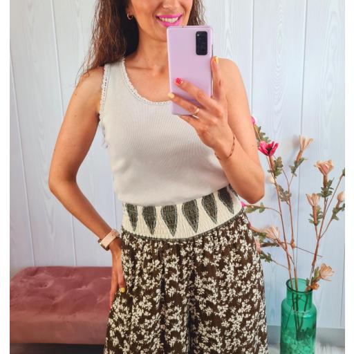 Camiseta Beige Puntilla