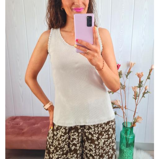 Camiseta Beige Puntilla [0]