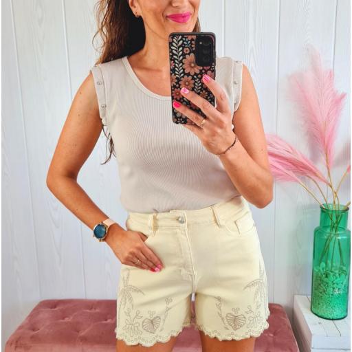Camiseta Beige Tachas [0]