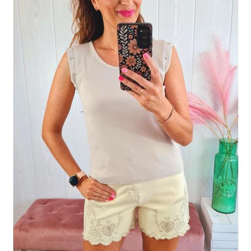 Camiseta Beige Tachas [1]