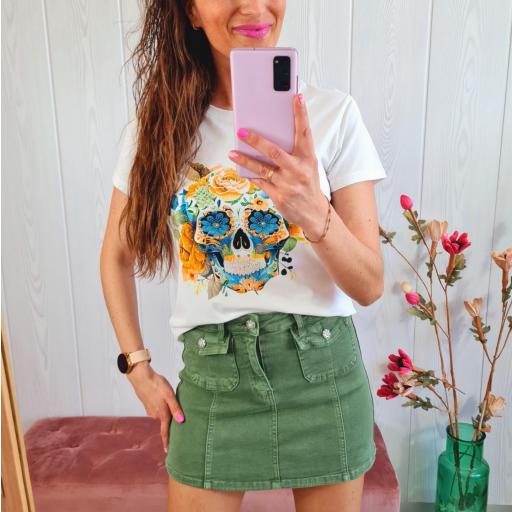 Camiseta Blanca Calavera Flores Amarillas