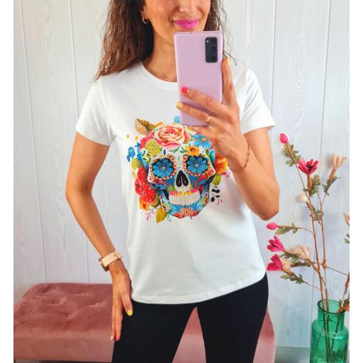Camiseta Blanca Calavera Flores Azules [1]
