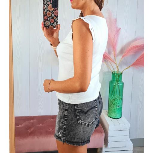 Camiseta Blanca Tachas [2]