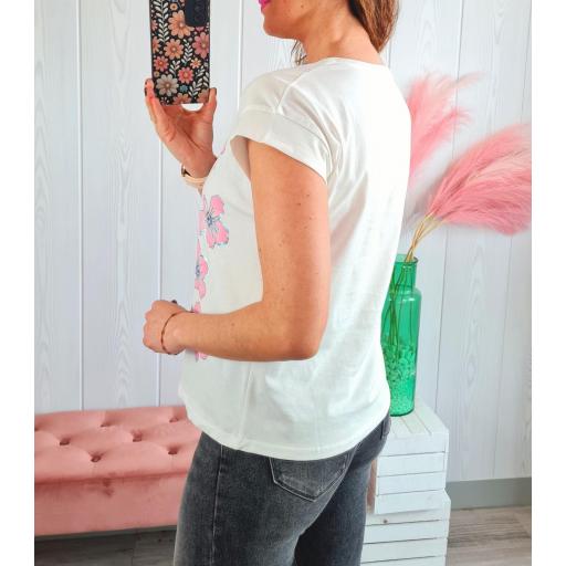 Camiseta Flores Rosas [3]