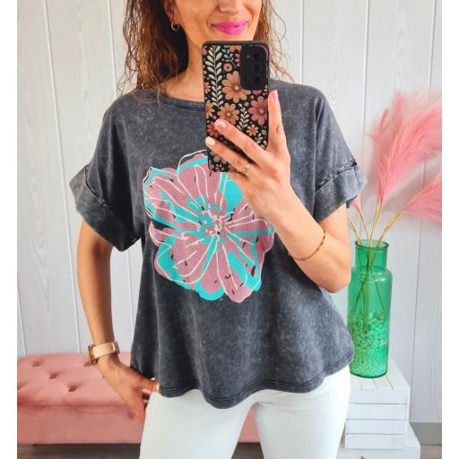 Camiseta Gris Flor [1]