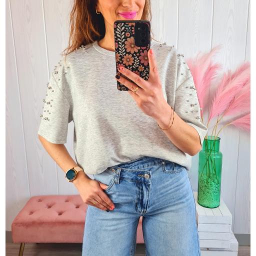 Camiseta Gris Tachas [0]