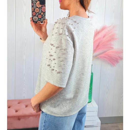 Camiseta Gris Tachas [2]