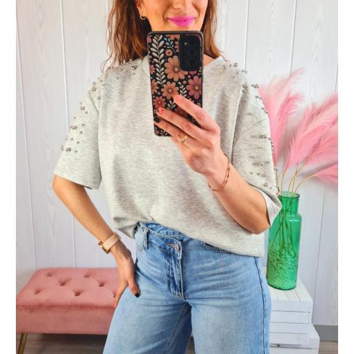 Camiseta Gris Tachas [3]