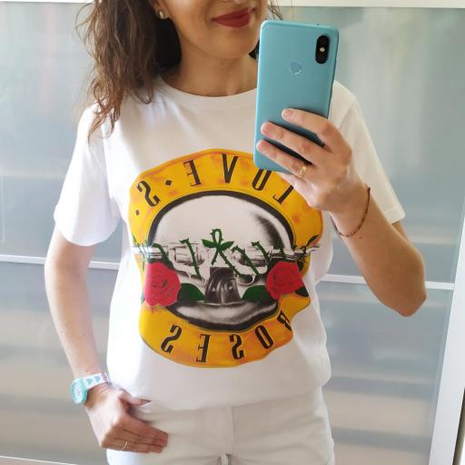 Camiseta Love's Roses [1]