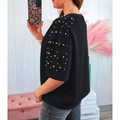 Camiseta Negra Tachas [2]