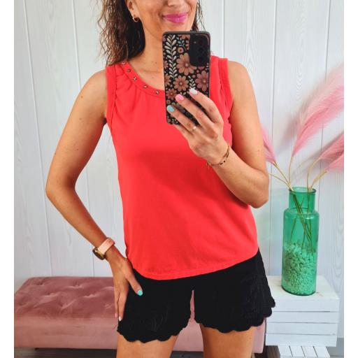 Camiseta Roja Tachas [1]