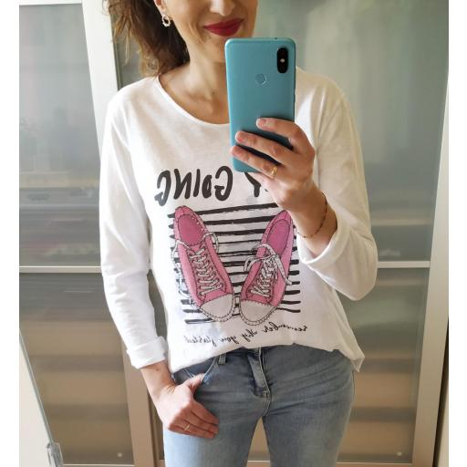 Camiseta Sneakers [0]