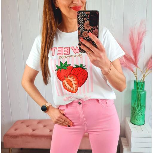 Camiseta Sweet Fresas