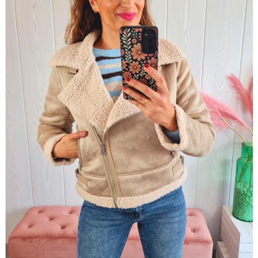 Cazadora Beige Borreguito