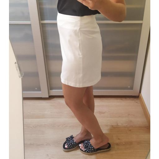 Falda Blanca Botones [2]