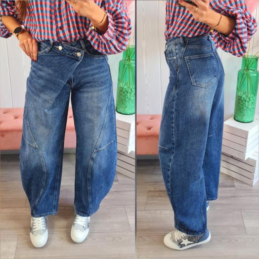 Jeans Barrel Asimétricos [0]