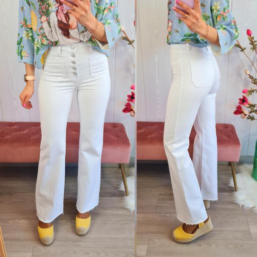 Jeans Blancos Desflecados [0]