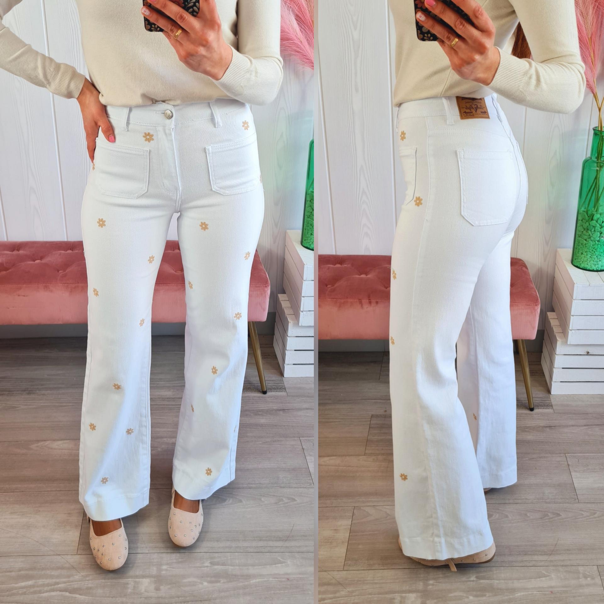 Jeans Blancos Bordados