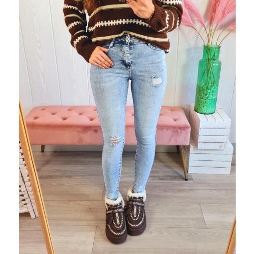 Jeans Emma Rotos [3]