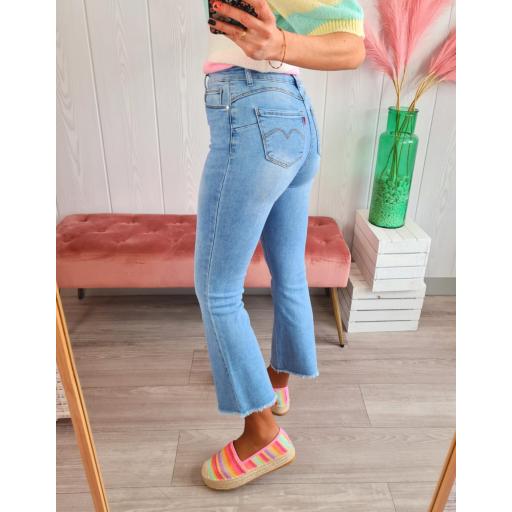 Jeans Flare Carmen [3]