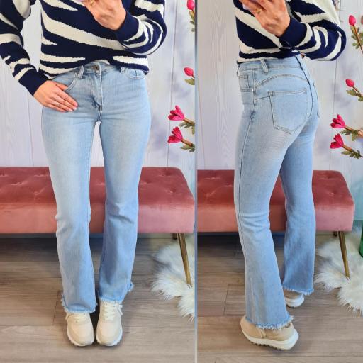 Jeans Flare Desflecados