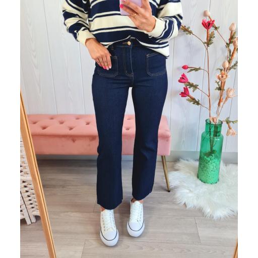 Jeans Flare Oscuros [3]