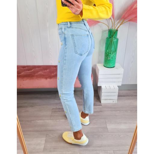 Jeans Flores Amarillas [3]