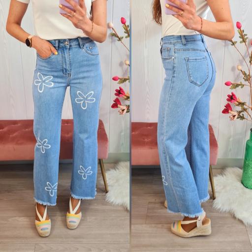 Jeans Flores Blancas