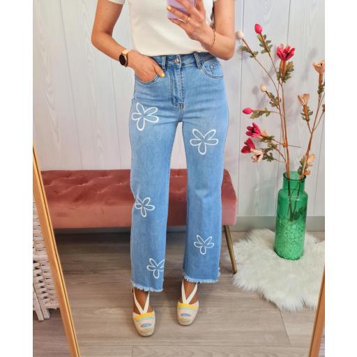 Jeans Flores Blancas [3]