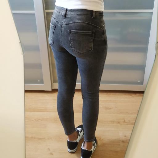 Jeans Gris Oscuro [3]