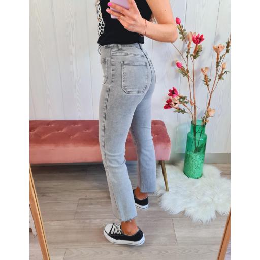 Jeans Grises Bolsillos [2]