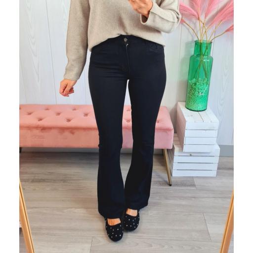 Jeans Lucía Negros Faja [1]
