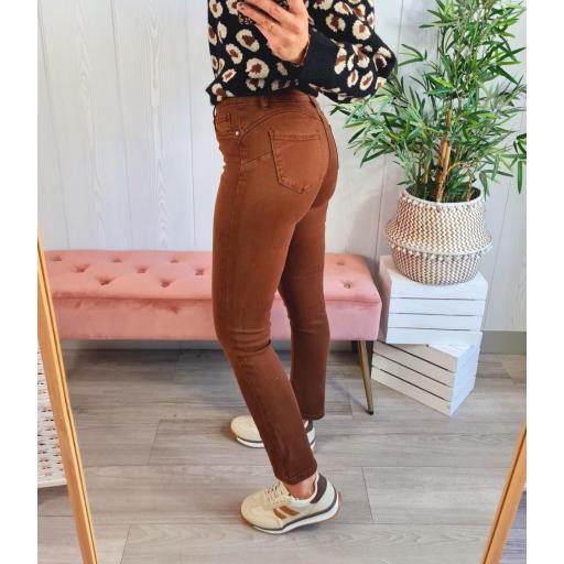 Jeans Marrones [2]