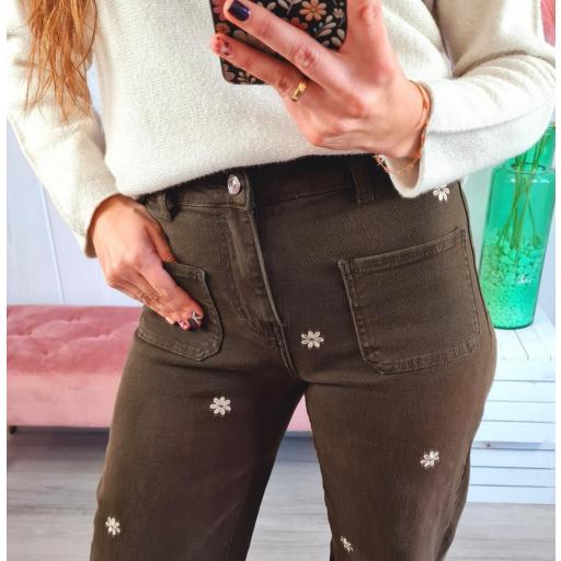 Jeans Marrones Bordados [1]