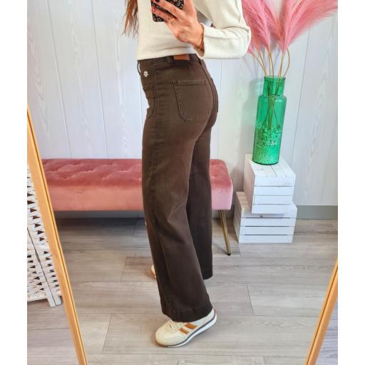 Jeans Marrones Bordados [2]