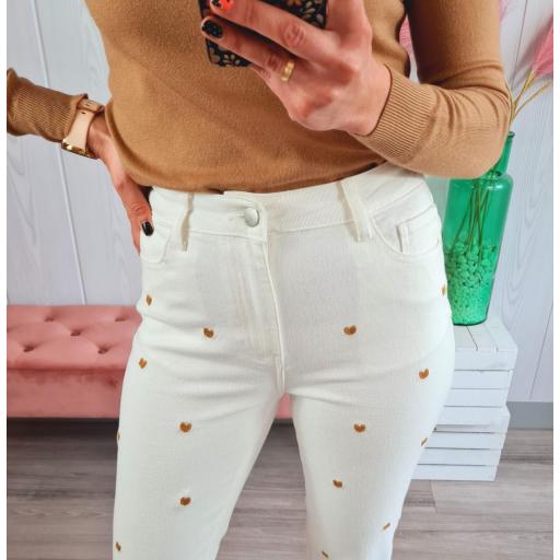 Jeans Corazones Camel [1]