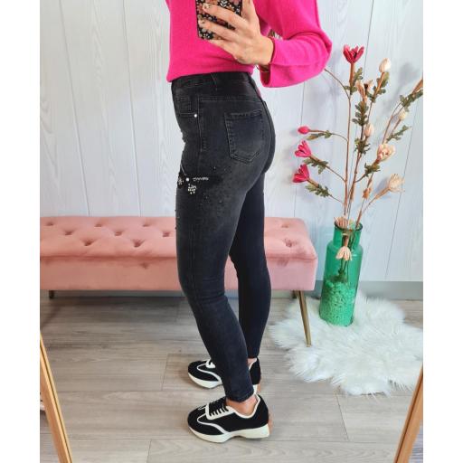 Jeans Negro Tachas [3]