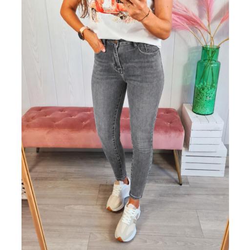 Jeans Silvia Gris Faja [2]