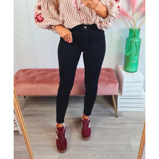 Jeans Silvia Negros Faja [1]