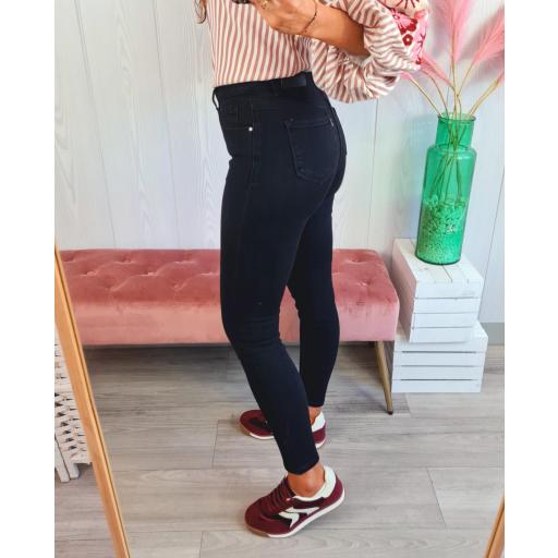 Jeans Silvia Negros Faja [2]