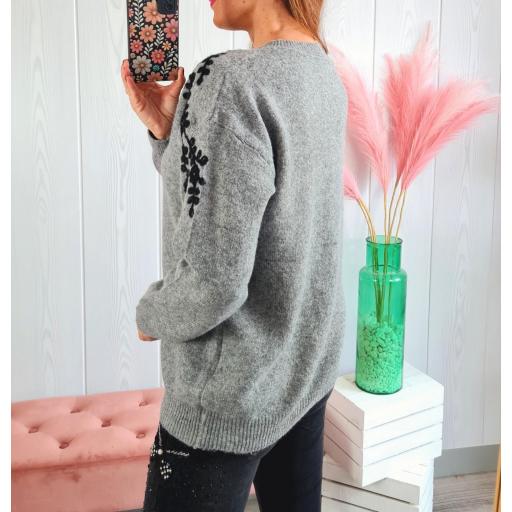 Jersey Gris Flores Negras [2]