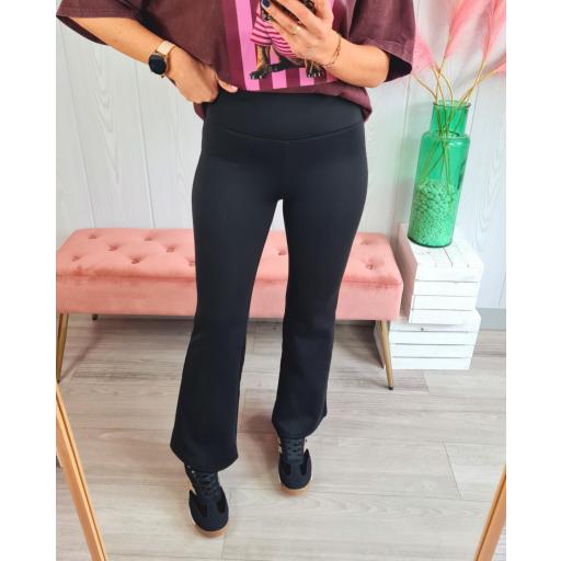 Leggins Negros Campana [3]