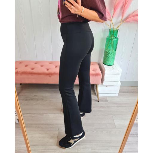 Leggins Negros Campana [2]