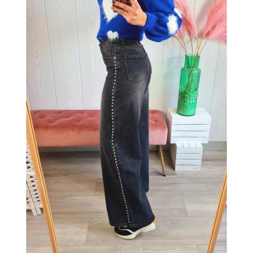 Pantalón Gris Oscuro Tachas [3]