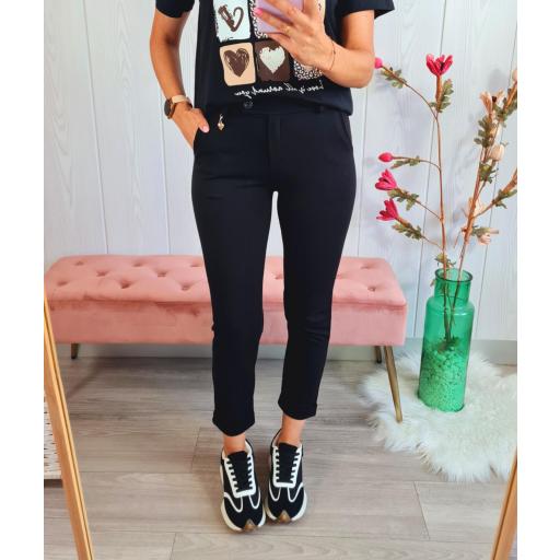 Pantalón Loreto Negro [2]